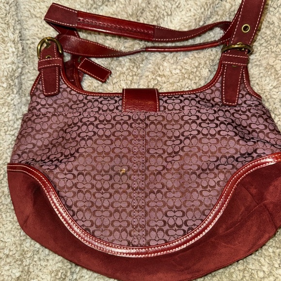 Coach Burgundy and Maroon Shoulder Bag - Picture 2 of 4